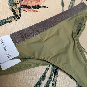 NWT Calvin Klein Olive Green Thong Size XL
